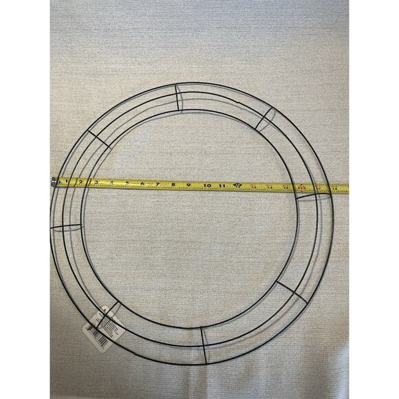 3 Wreath Wires | NWT | Different Shapes | Heart | Awareness Ribbon | Circle - Picture 5 of 5